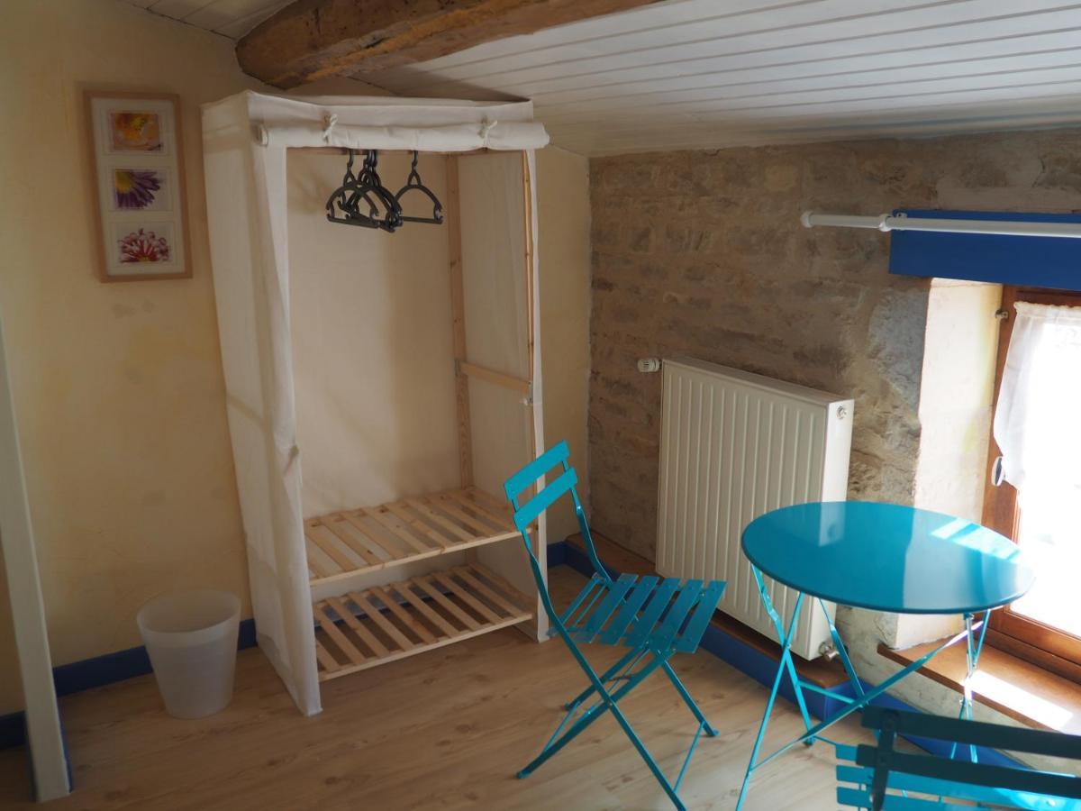 Des Km A La Ronde Bed & Breakfast *